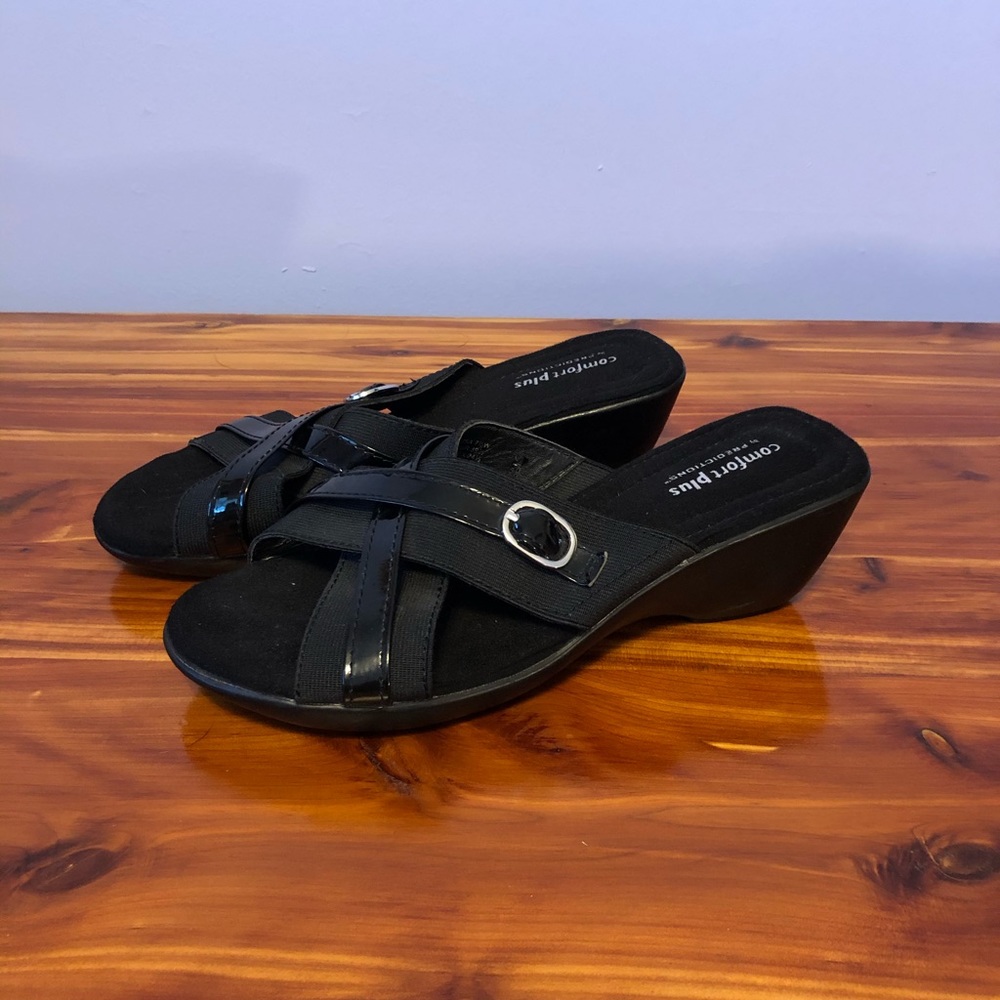 Comfort Plus by Predictions Black sandals 7.5 WIDE